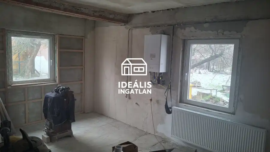 eladó családi ház, Poroszló