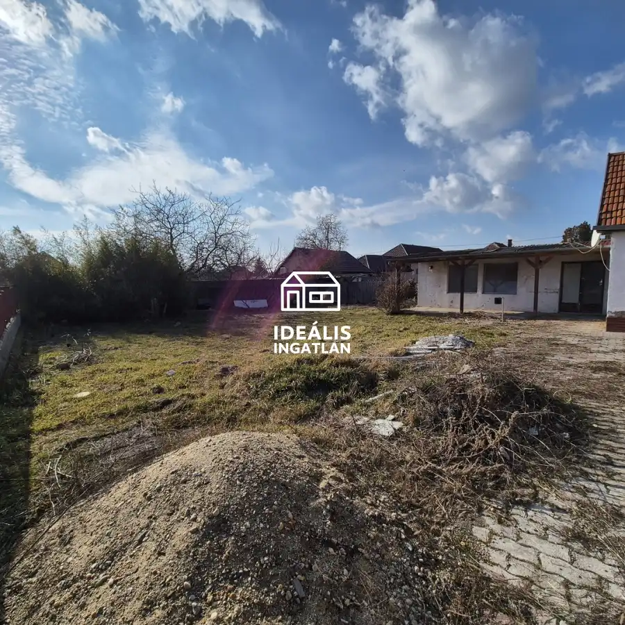 eladó családi ház, Poroszló