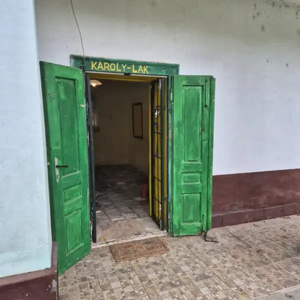 Eladó családi ház, Poroszló 2 szoba 60 m² 15 M Ft