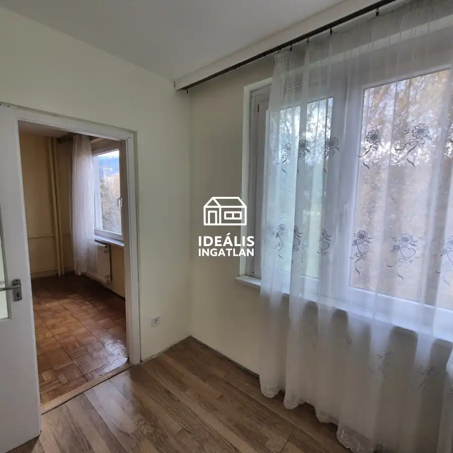 eladó panellakás, Miskolc