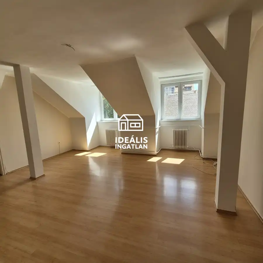 eladó téglalakás, Miskolc