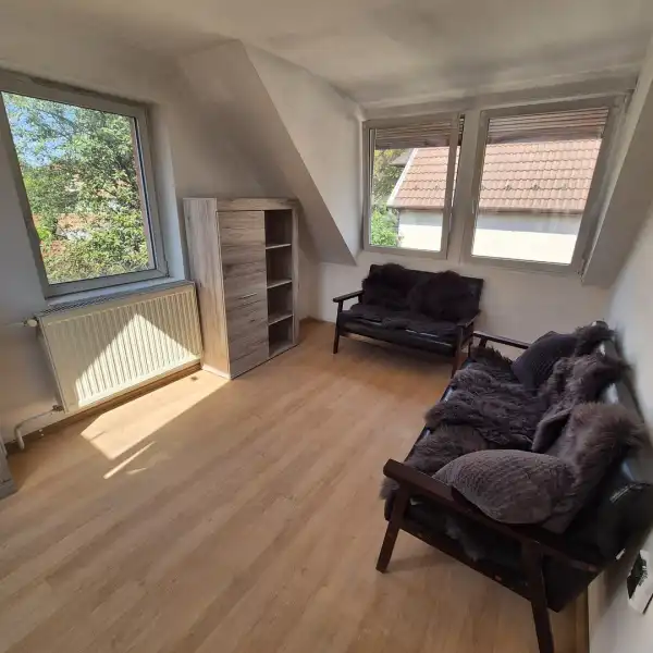 Kiadó házrész, Budapest, XVI. kerület 3 szoba 75 m² 250 E Ft/hó